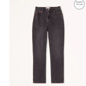 Abercrombie & Fitch Women's Curve Love Ultra High Rise 90s Straight Jean